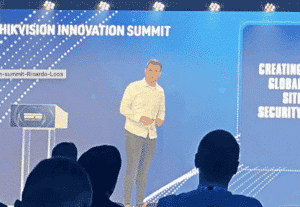Presentación de la Cumbre sobre innovación de Hikvision 2022