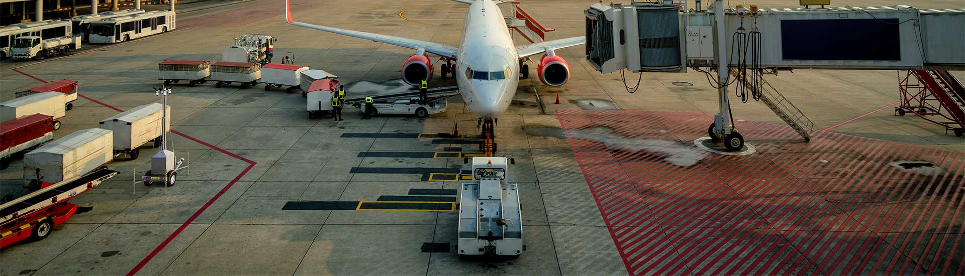 Stärken Sie die Flughafensicherheit und Logistikkontinuität mit mobilen Überwachungstürmen